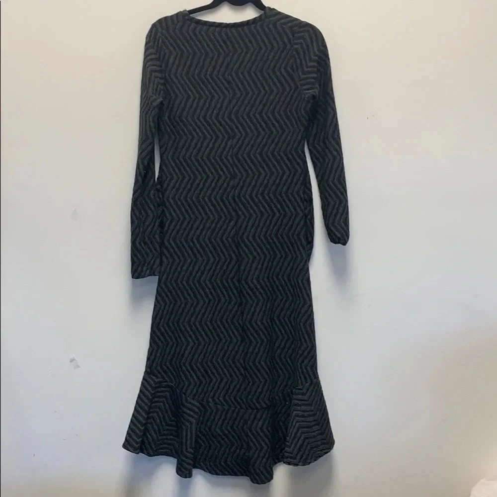 IMANIMO Maternity gray zigzag pattern dress